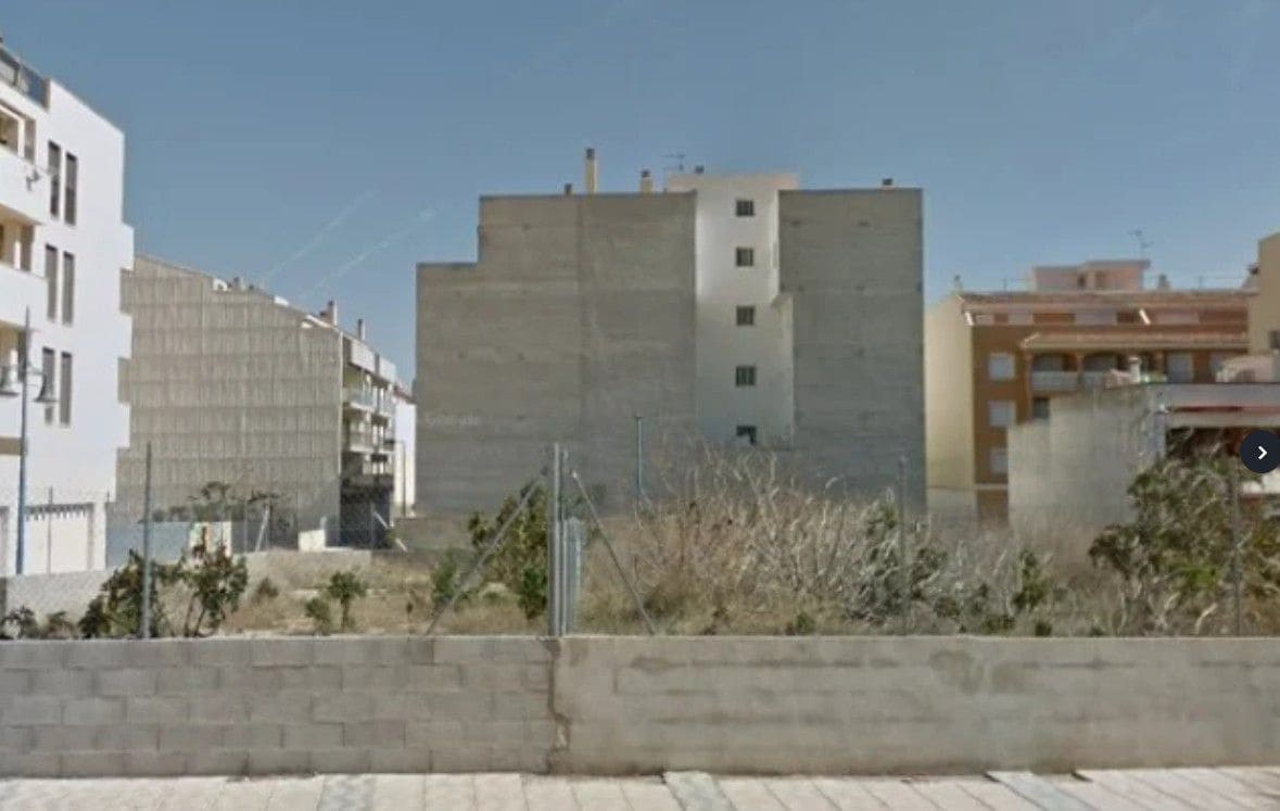 Grunde uden byggetilladelser til salg i Peniscola - € 218.401 (Ref: 9099374)