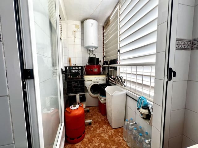 4 bedroom Flat for sale in L'Alcora with garage - € 130,000 (Ref: 9099375)