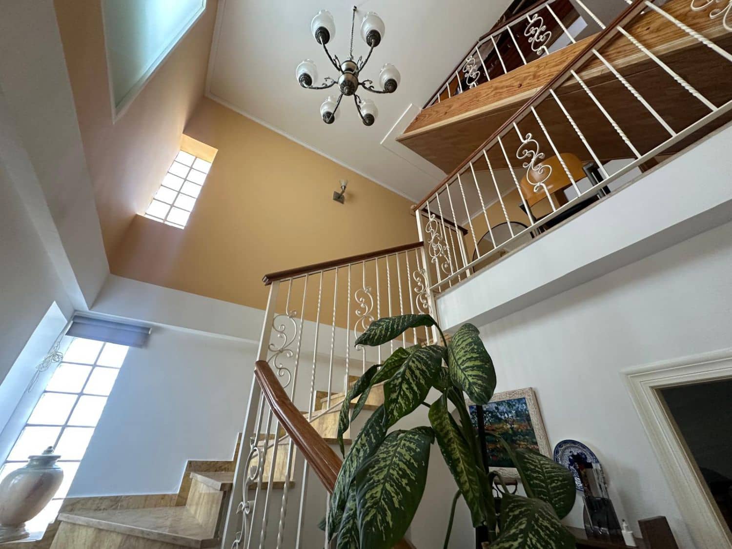 7 soveværelse Rækkehus til salg i Castello de la Plana med garage - € 950.000 (Ref: 9099376)