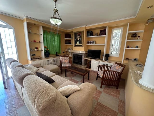 7 makuuhuone Rivitalo myytävänä paikassa Castelló de la Plana mukana 
autotalli - 950 000 € (Ref: 9099376)