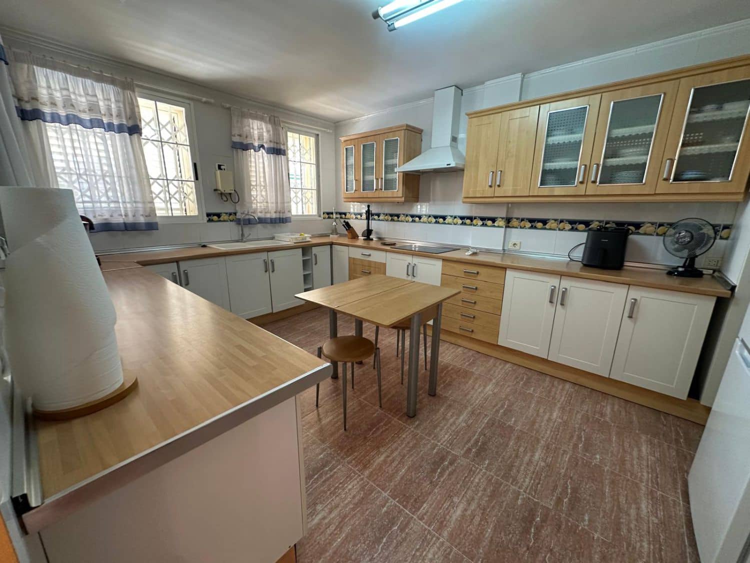 7 soveværelse Rækkehus til salg i Castello de la Plana med garage - € 950.000 (Ref: 9099376)