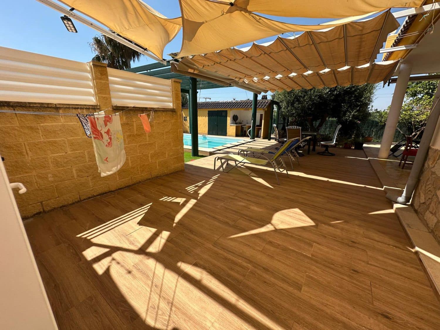 7 soveværelse Rækkehus til salg i Castello de la Plana med garage - € 950.000 (Ref: 9099376)