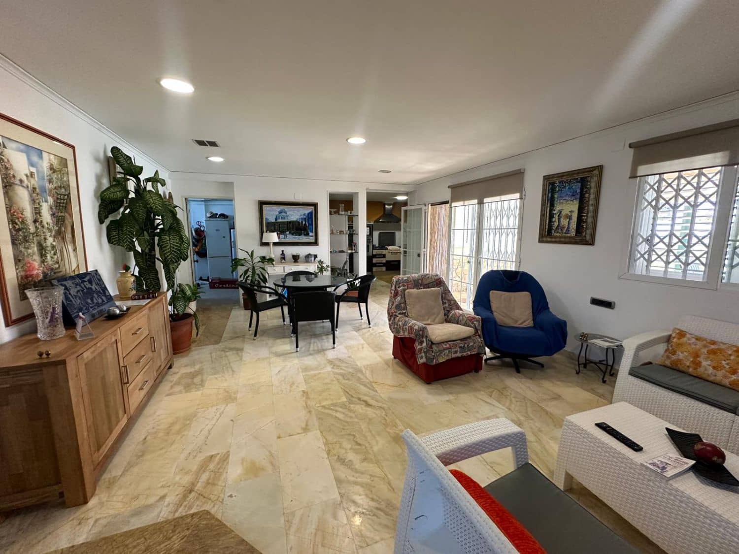 7 soveværelse Rækkehus til salg i Castello de la Plana med garage - € 950.000 (Ref: 9099376)