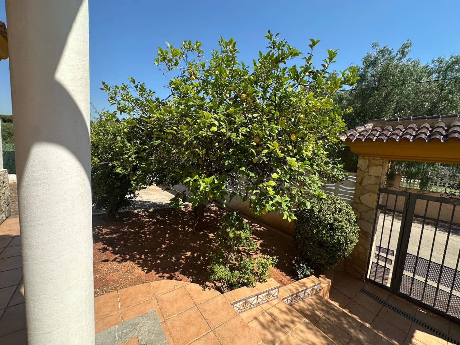 7 soveværelse Rækkehus til salg i Castello de la Plana med garage - € 950.000 (Ref: 9099376)