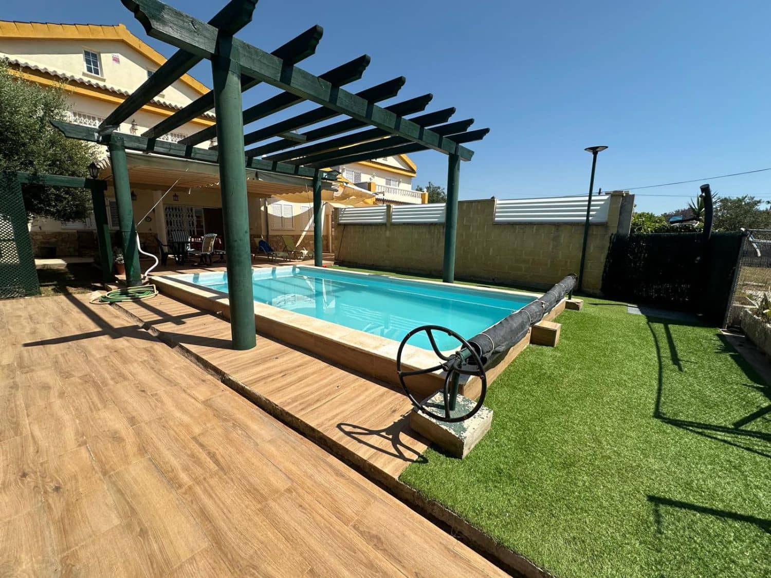 7 soveværelse Rækkehus til salg i Castello de la Plana med garage - € 950.000 (Ref: 9099376)