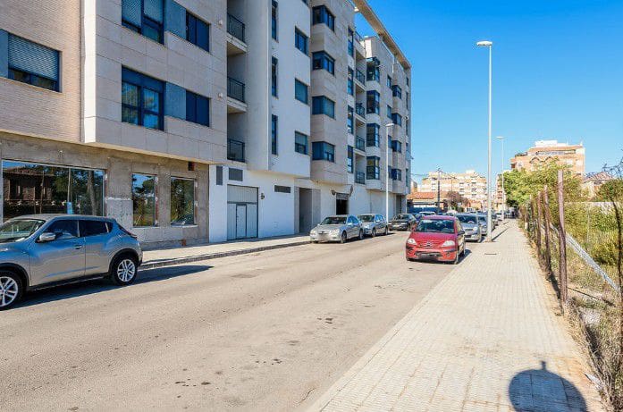 Erhverv til salg i Burriana / Borriana - € 116.000 (Ref: 9114469)