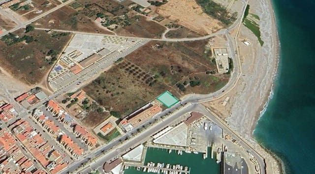 Ubebygd land til salgs i Benicarló - € 790 000 (Ref: 9128616)