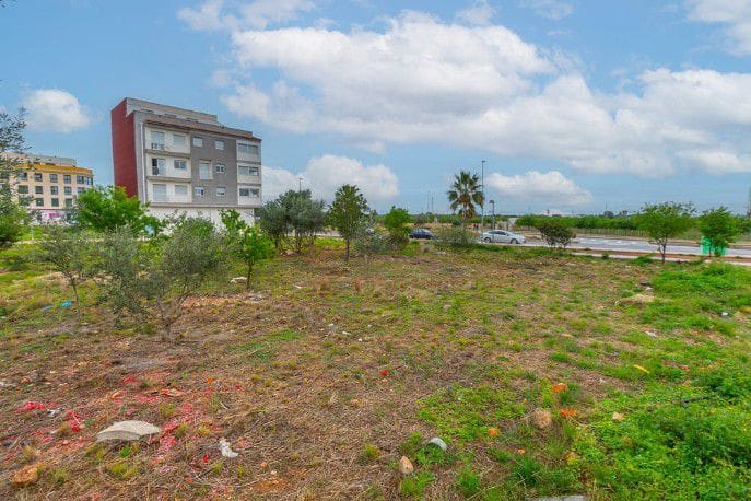 Grunde uden byggetilladelser til salg i Torreblanca - € 171.000 (Ref: 9132781)