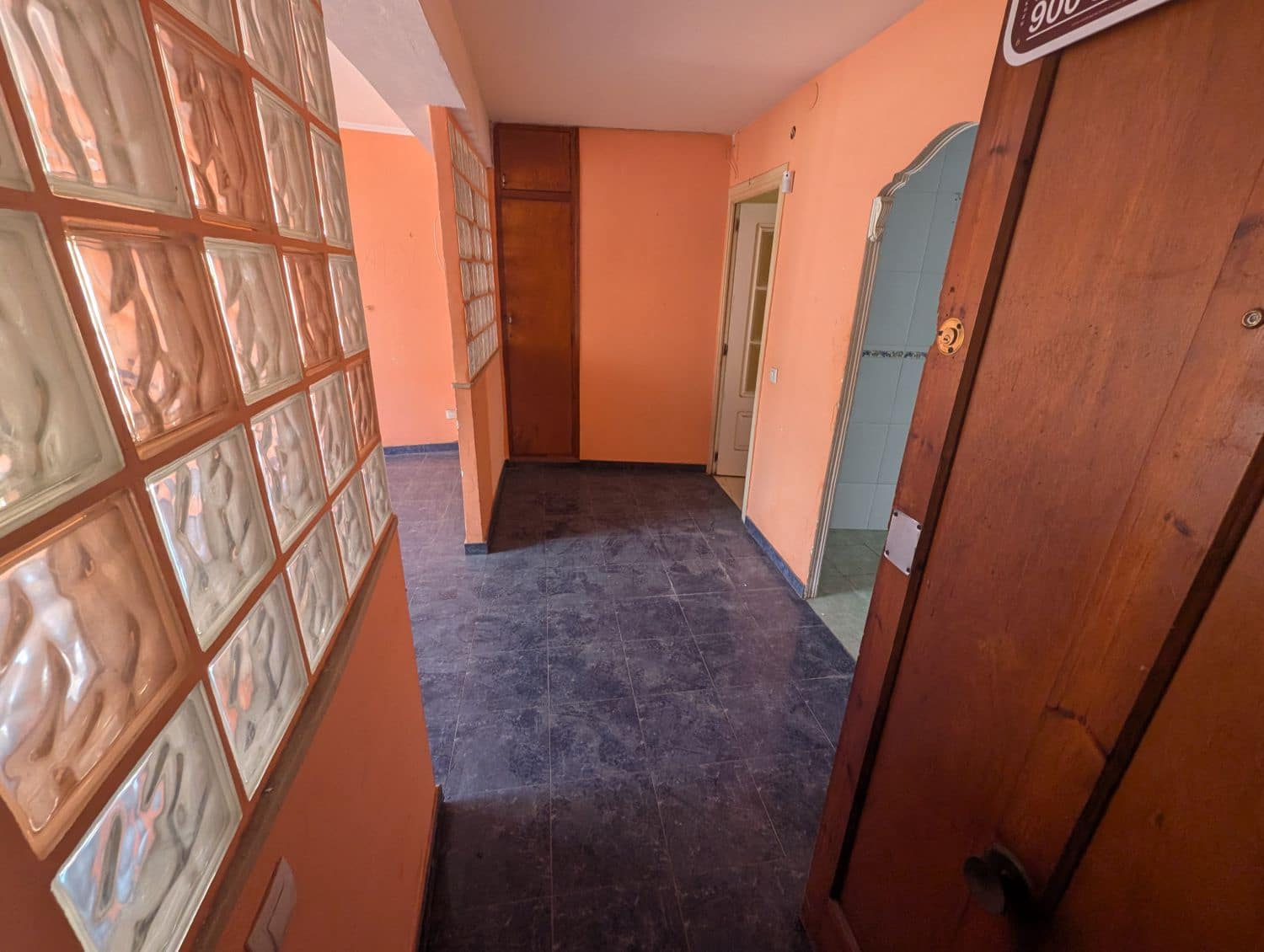 3 soveværelse Lejlighed til salg i Castello de la Plana - € 95.000 (Ref: 9137413)