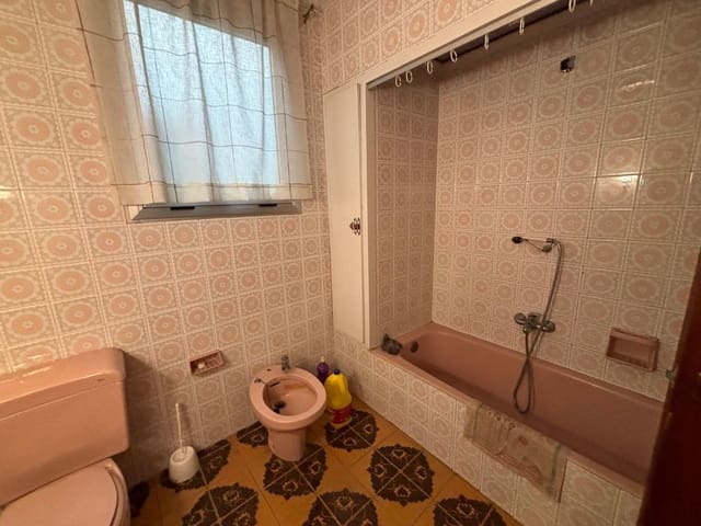 Casa de 6 habitaciones en Moncofa en venta - 165.000 € (Ref: 9145774)