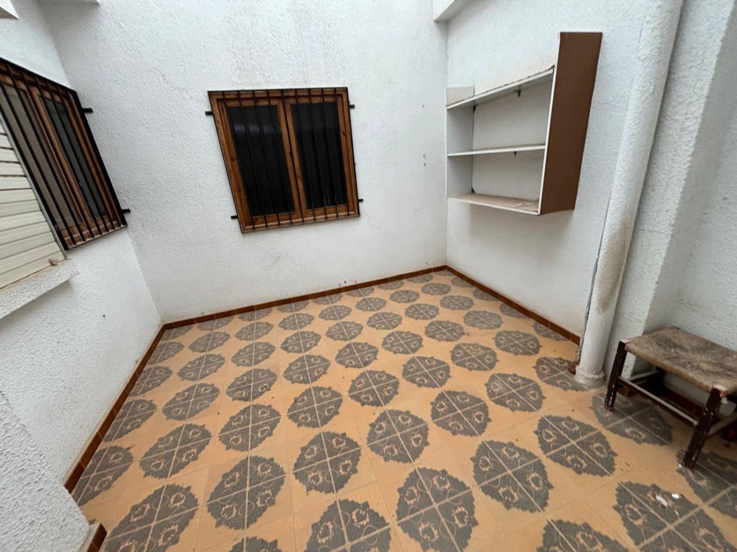 6 soveværelse Byhus til salg i Moncofa - € 165.000 (Ref: 9145774)