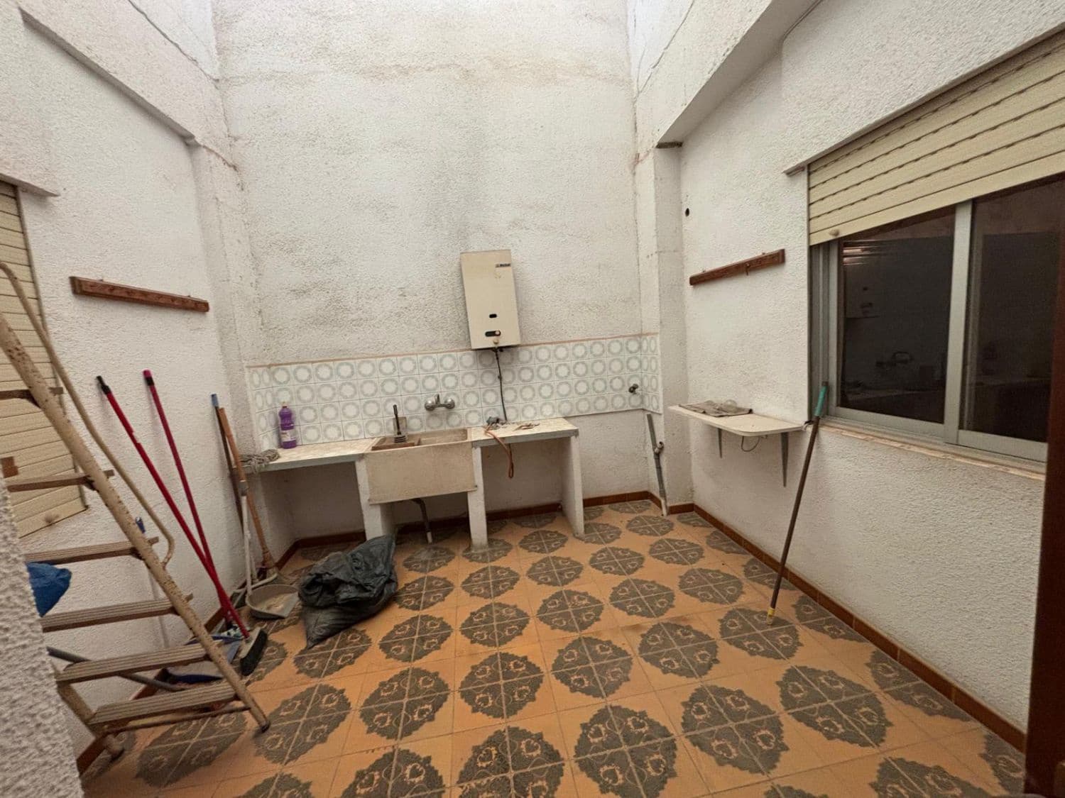 6 soveværelse Byhus til salg i Moncofa - € 165.000 (Ref: 9145774)