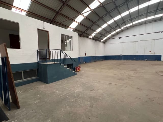 1 slaapkamer Bedrijf te koop in Castelló de la Plana - € 190.000 (Ref: 9162495)