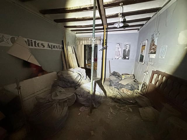 Townhouse for sale in Centro, Castelló de la Plana - € 79,000 (Ref: 9164049)