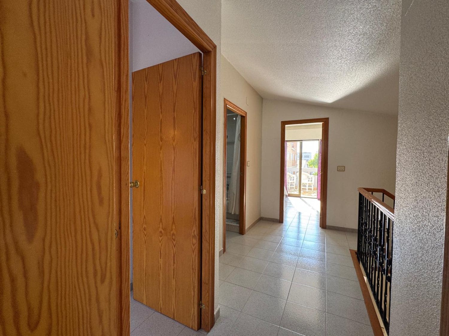 5 soveværelse Semi-Rækkehus til salg i Moncofa med garage - € 237.000 (Ref: 9171833)