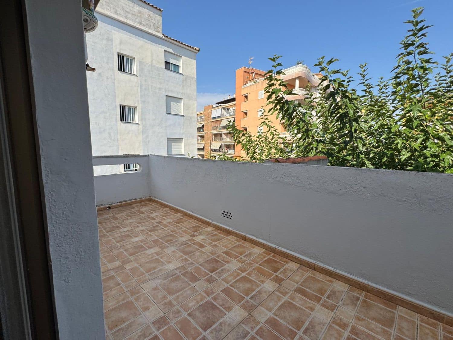 5 soveværelse Semi-Rækkehus til salg i Moncofa med garage - € 237.000 (Ref: 9171833)