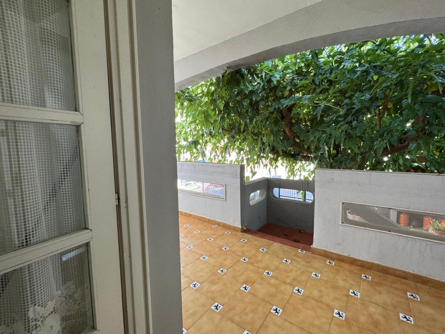 5 soveværelse Semi-Rækkehus til salg i Moncofa med garage - € 237.000 (Ref: 9171833)