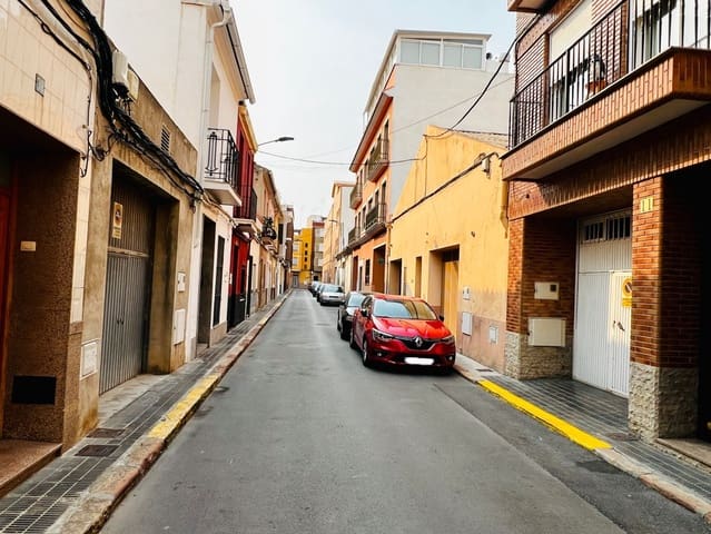 5 bedroom Townhouse for sale in Burriana / Borriana - € 319,000 (Ref: 9189216)