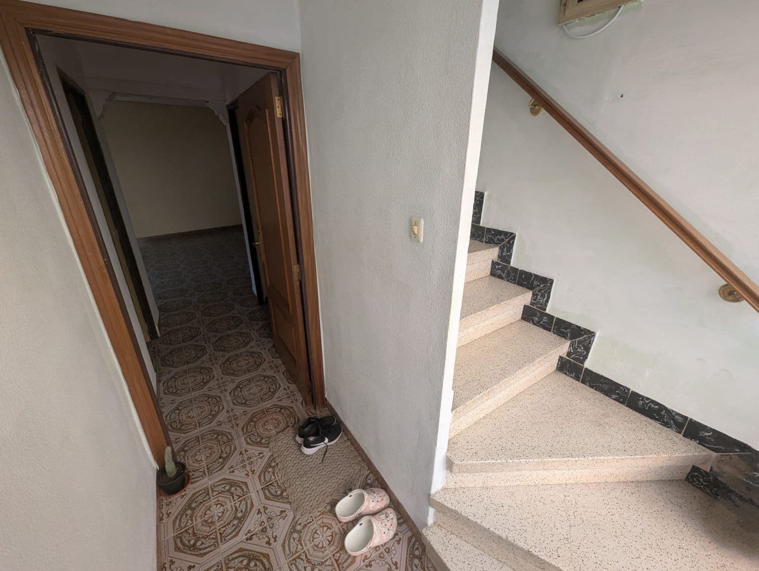 6 soveværelse Byhus til salg i L'Alcora med garage - € 129.800 (Ref: 9189218)