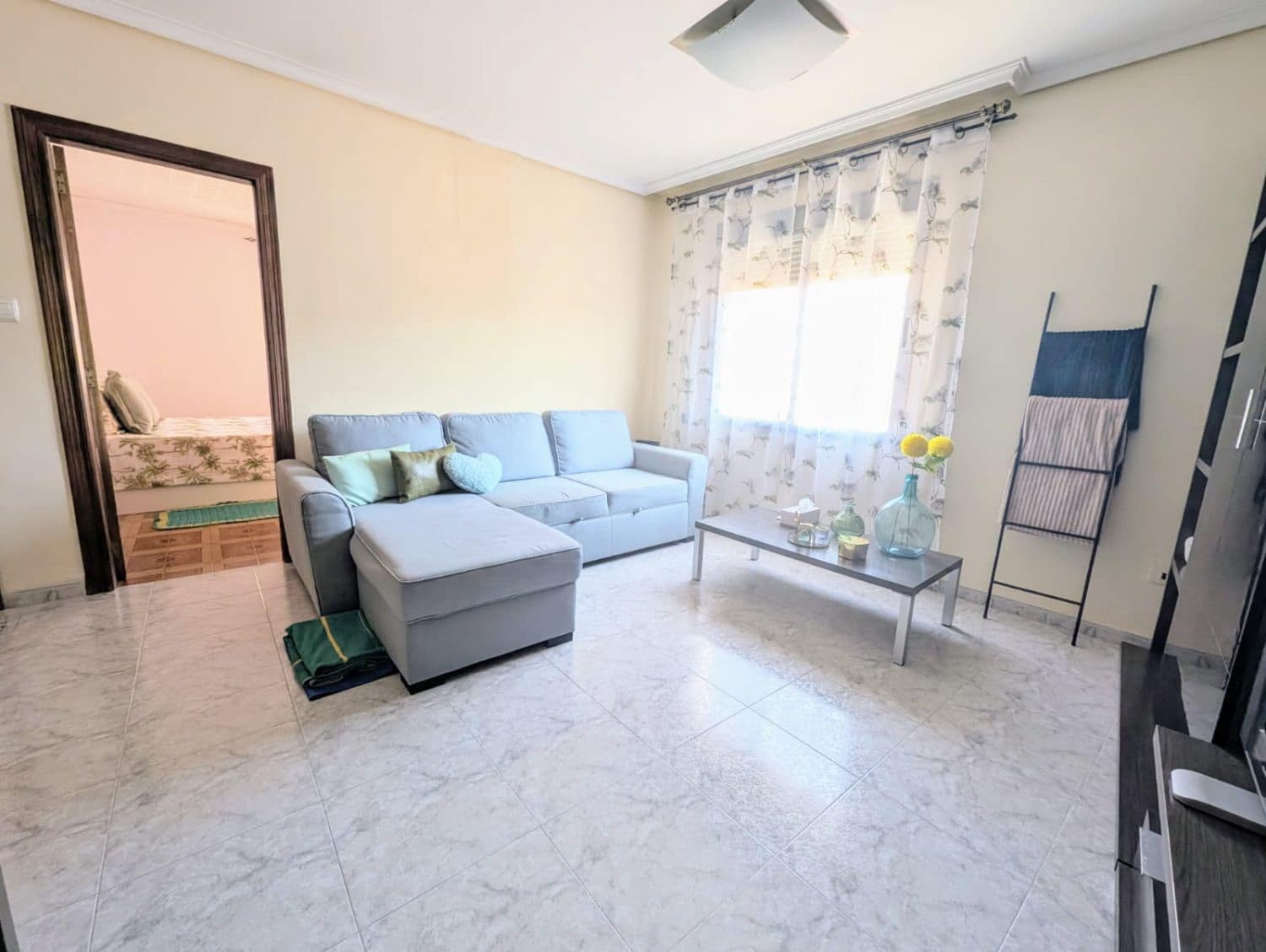 6 soveværelse Byhus til salg i L'Alcora med garage - € 129.800 (Ref: 9189218)