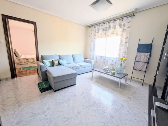 6 bedroom Townhouse for sale in L'Alcora with garage - € 129,800 (Ref: 9189218)