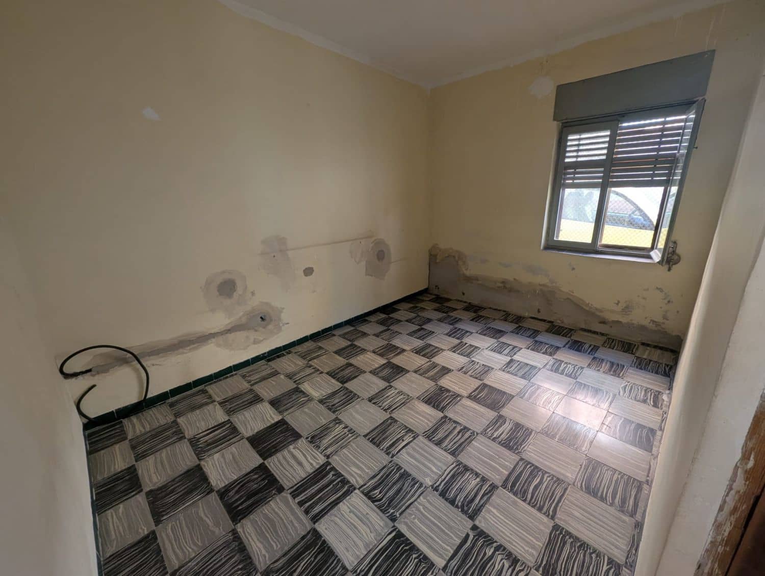 6 soveværelse Byhus til salg i L'Alcora med garage - € 129.800 (Ref: 9189218)