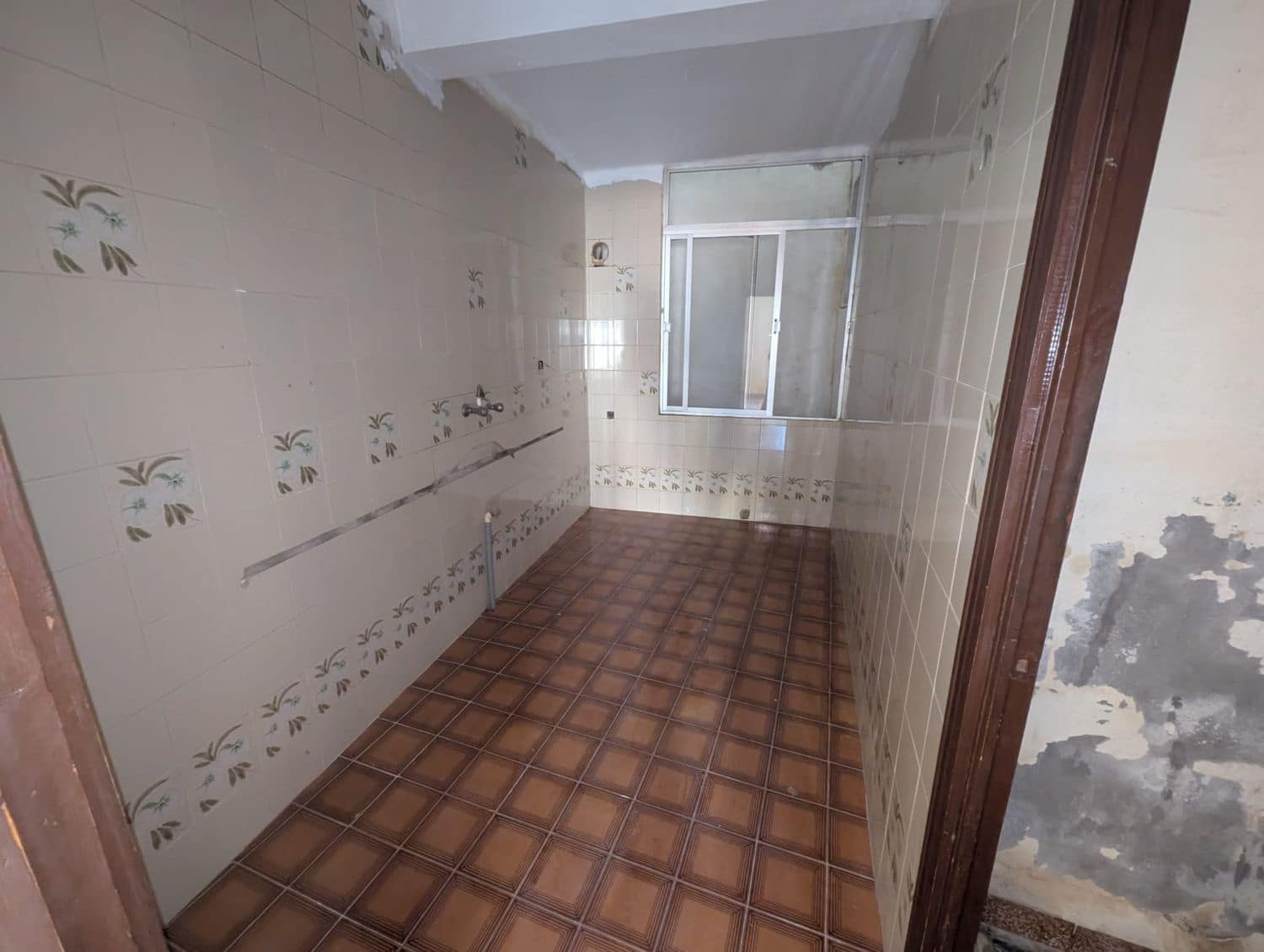 6 soveværelse Byhus til salg i L'Alcora med garage - € 129.800 (Ref: 9189218)