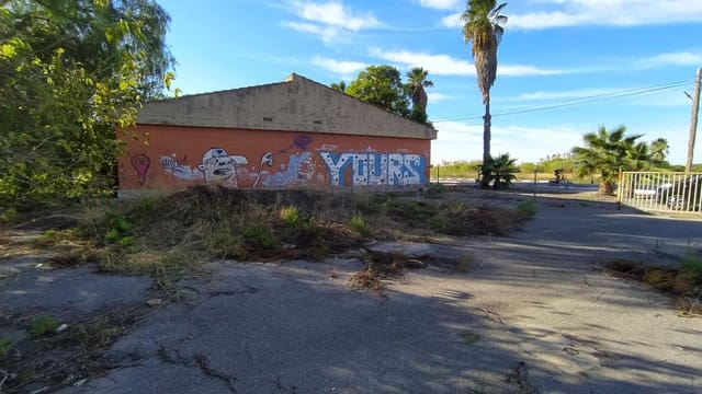 Villa for sale in Burriana / Borriana - € 120,000 (Ref: 9196298)