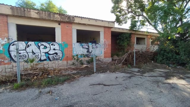 Villa for sale in Burriana / Borriana - € 120,000 (Ref: 9196298)