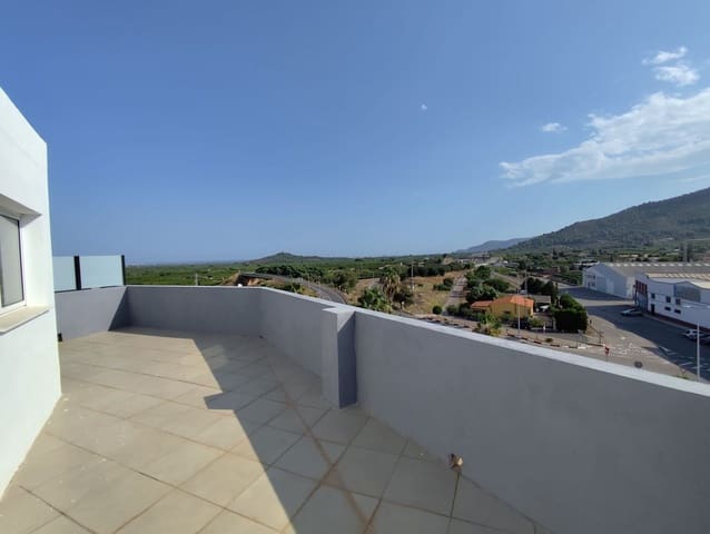 4 bedroom Apartment for sale in Betxí with garage - € 197,000 (Ref: 9197638)