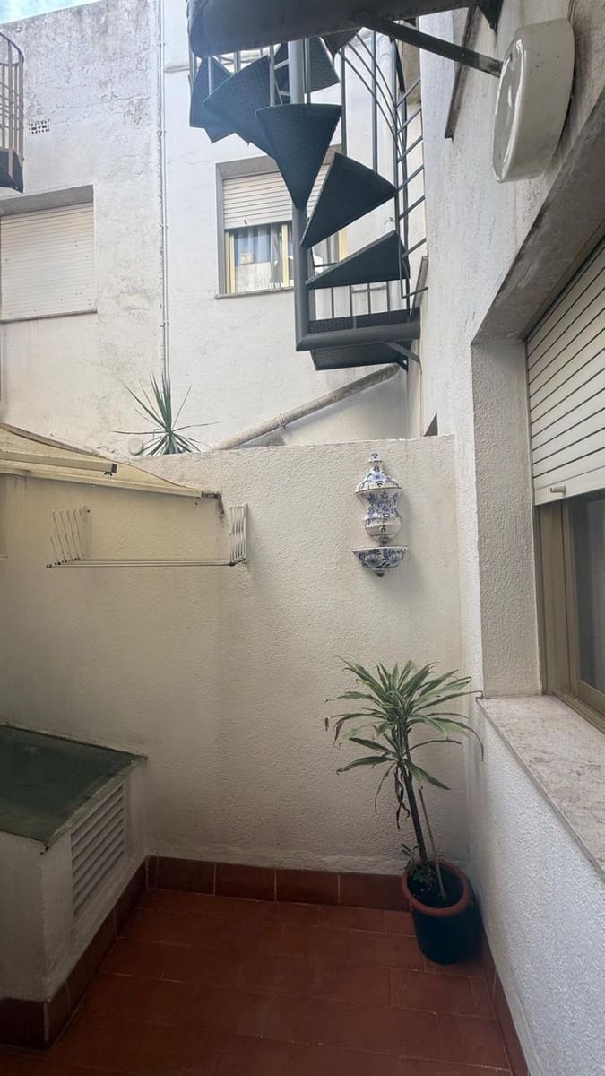 4 soveværelse Byhus til salg i Vinaros med garage - € 195.000 (Ref: 9200790)