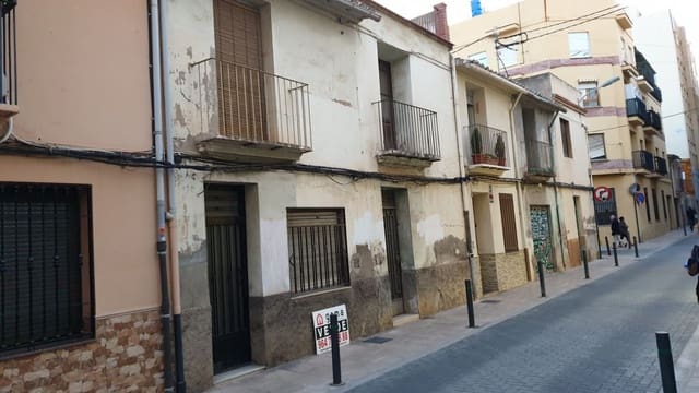 Hus till salu i Centro, Castelló de la Plana - 90 000 € (Ref: 9202752)