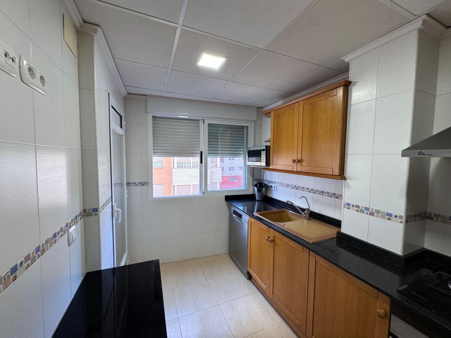 3 soveværelse Lejlighed til salg i Vila-real med garage - € 180.000 (Ref: 9206911)