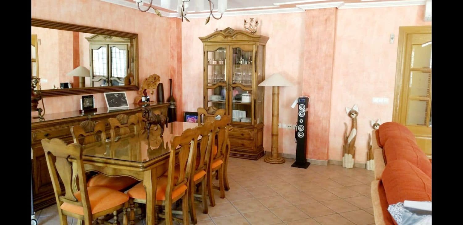 5 makuuhuone Omakotitalo myytävänä paikassa Borriol mukana 
autotalli - 396 000 € (Ref: 9208665)