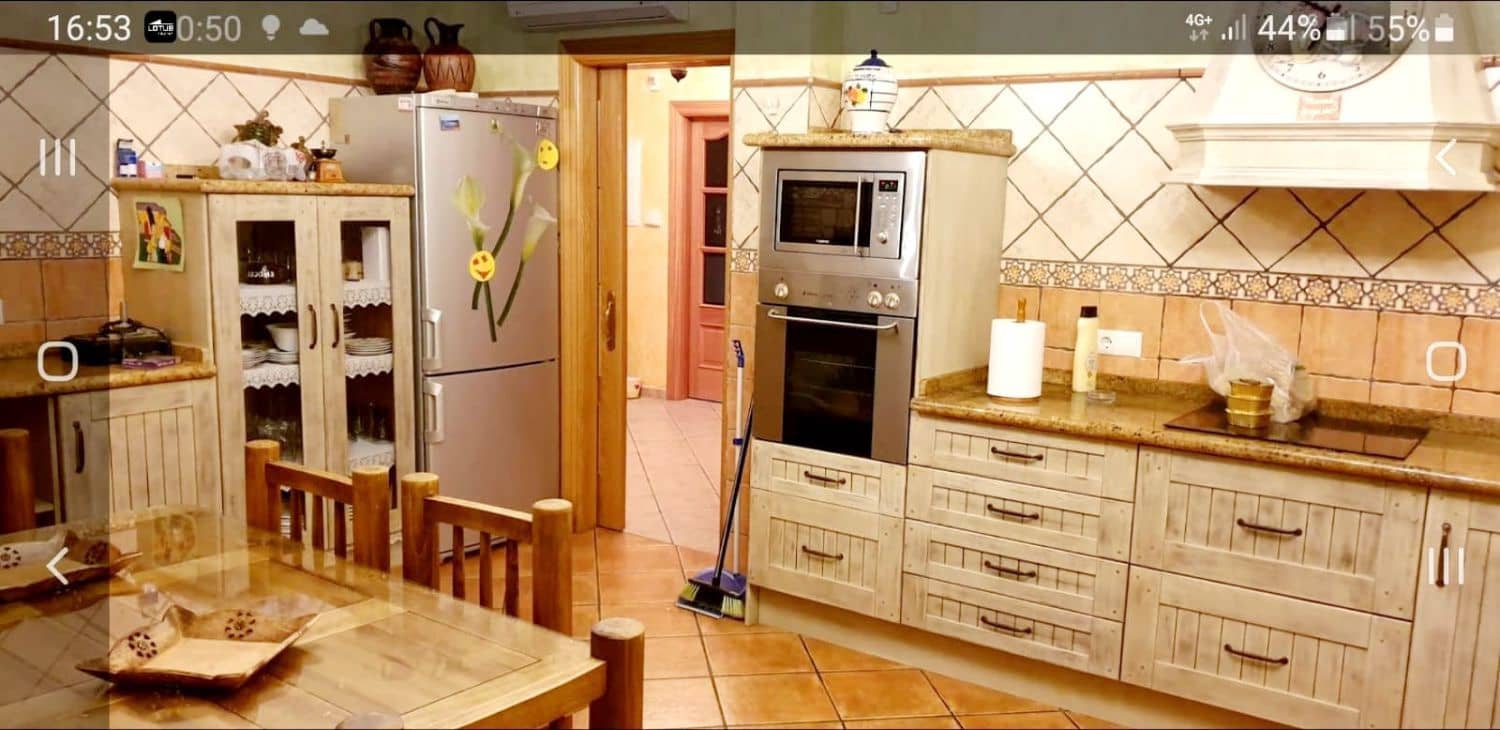 5 makuuhuone Omakotitalo myytävänä paikassa Borriol mukana 
autotalli - 396 000 € (Ref: 9208665)