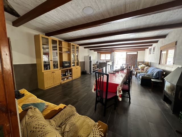 4 bedroom Finca/Country House for sale in Artana - € 130,000 (Ref: 9209540)