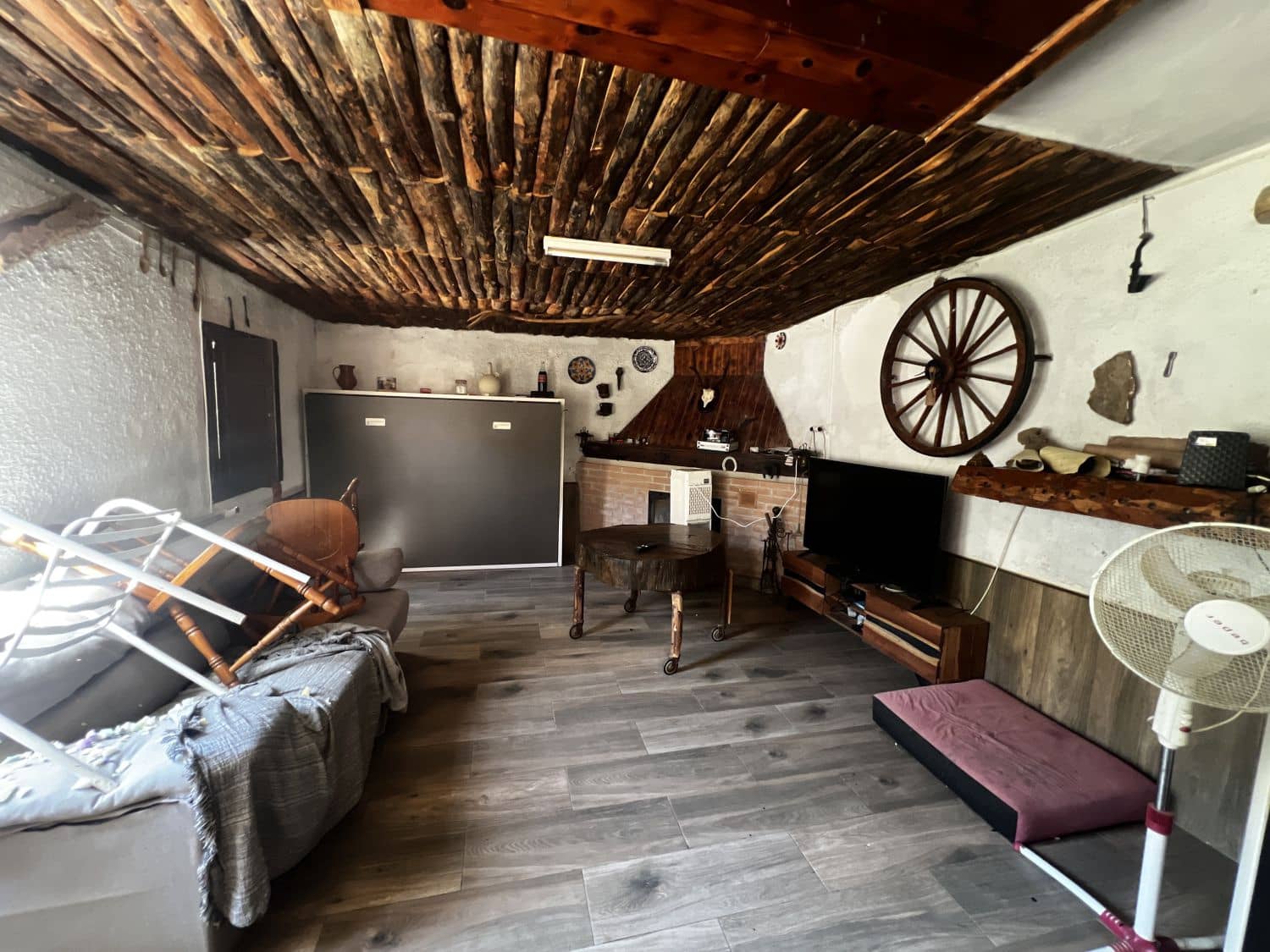 4 soverom Finca/Herregård til salgs i Artana - € 130 000 (Ref: 9209540)