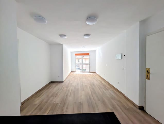 3 slaapkamer Flat te koop in Centro, Castelló de la Plana met garage - € 185.000 (Ref: 9233111)