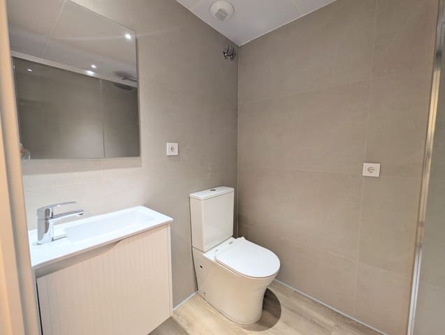 3 slaapkamer Flat te koop in Centro, Castelló de la Plana met garage - € 185.000 (Ref: 9233111)