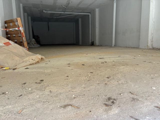 Local Comercial en La Vall d'Uixó en venta - 22.100 € (Ref: 9252547)