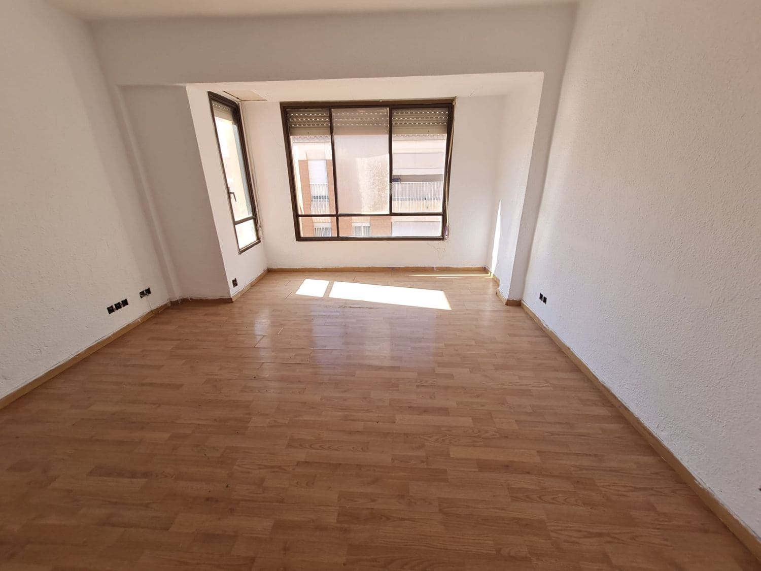 3 camera da letto Appartamento in vendita in Castello de la Plana - 72.000 € (Rif: 9255444)