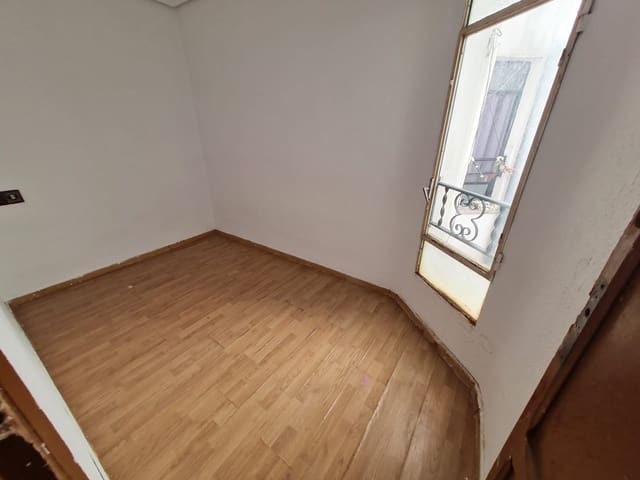 3 soveværelse Lejlighed til salg i Castelló de la Plana - € 72.000 (Ref: 9255444)