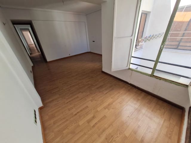 3 soveværelse Lejlighed til salg i Castelló de la Plana - € 72.000 (Ref: 9255444)