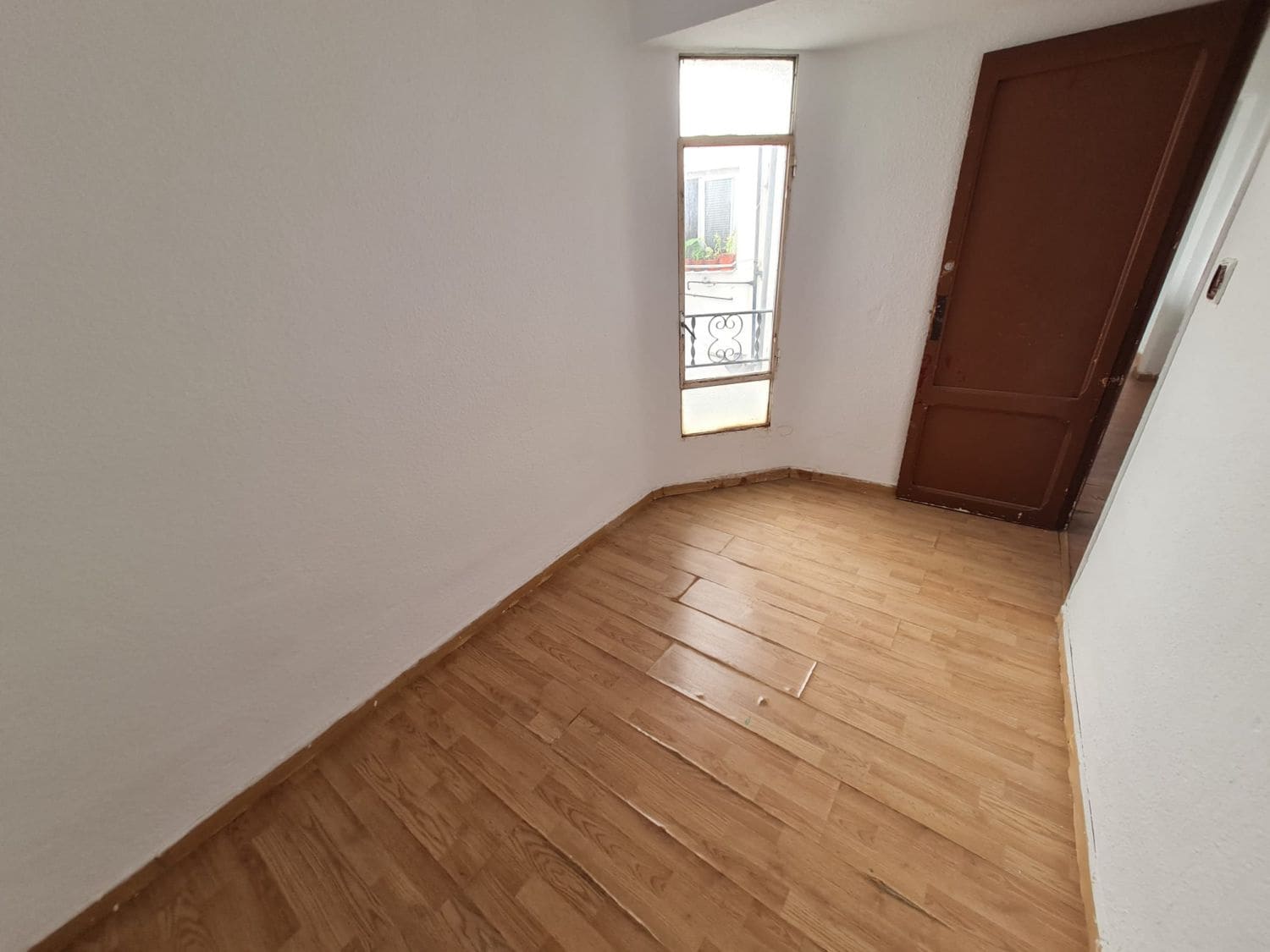3 camera da letto Appartamento in vendita in Castello de la Plana - 72.000 € (Rif: 9255444)