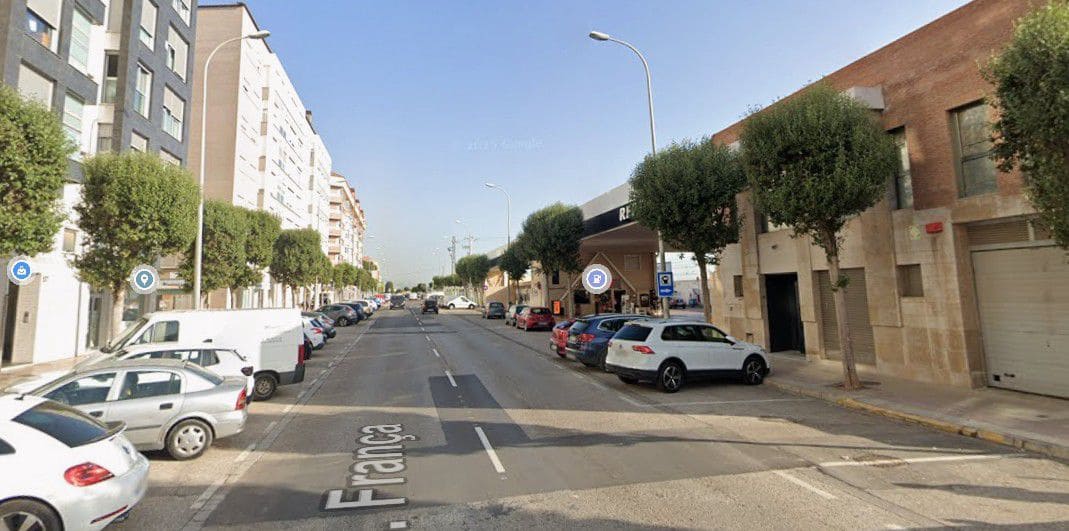 Kommersiell till salu i Vila-real - 63 000 € (Ref: 9262906)