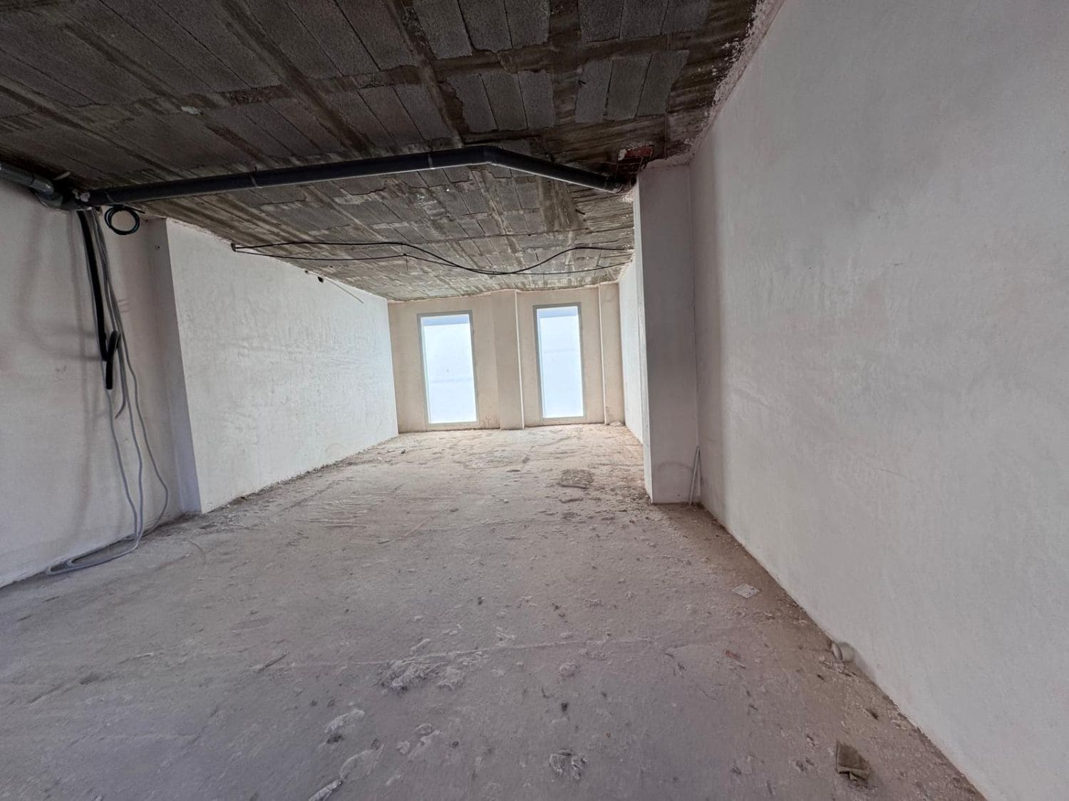 Commercial for sale in Vila-real - € 38,000 (Ref: 9262907)