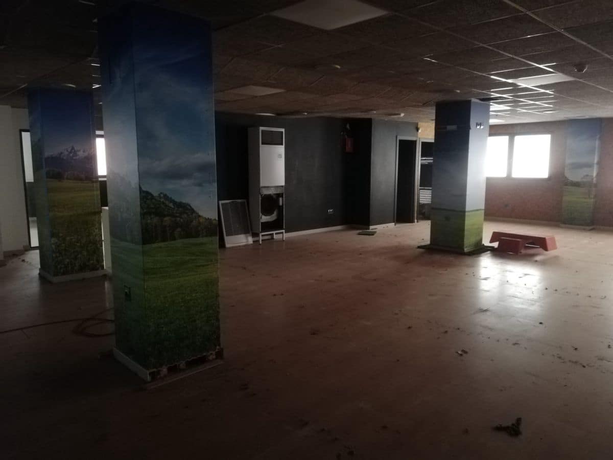 Kommersiell till salu i Castello de la Plana - 370 000 € (Ref: 9264730)