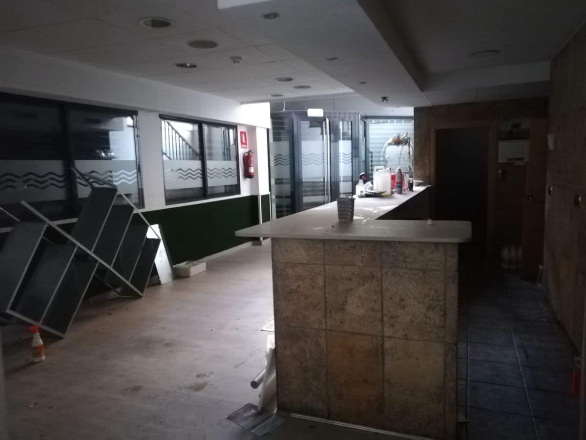 Kommersiell till salu i Castello de la Plana - 370 000 € (Ref: 9264730)