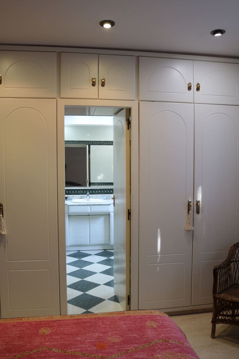 5 soverom Kjedet enebolig til salgs i Benicassim - € 800 000 (Ref: 9264731)