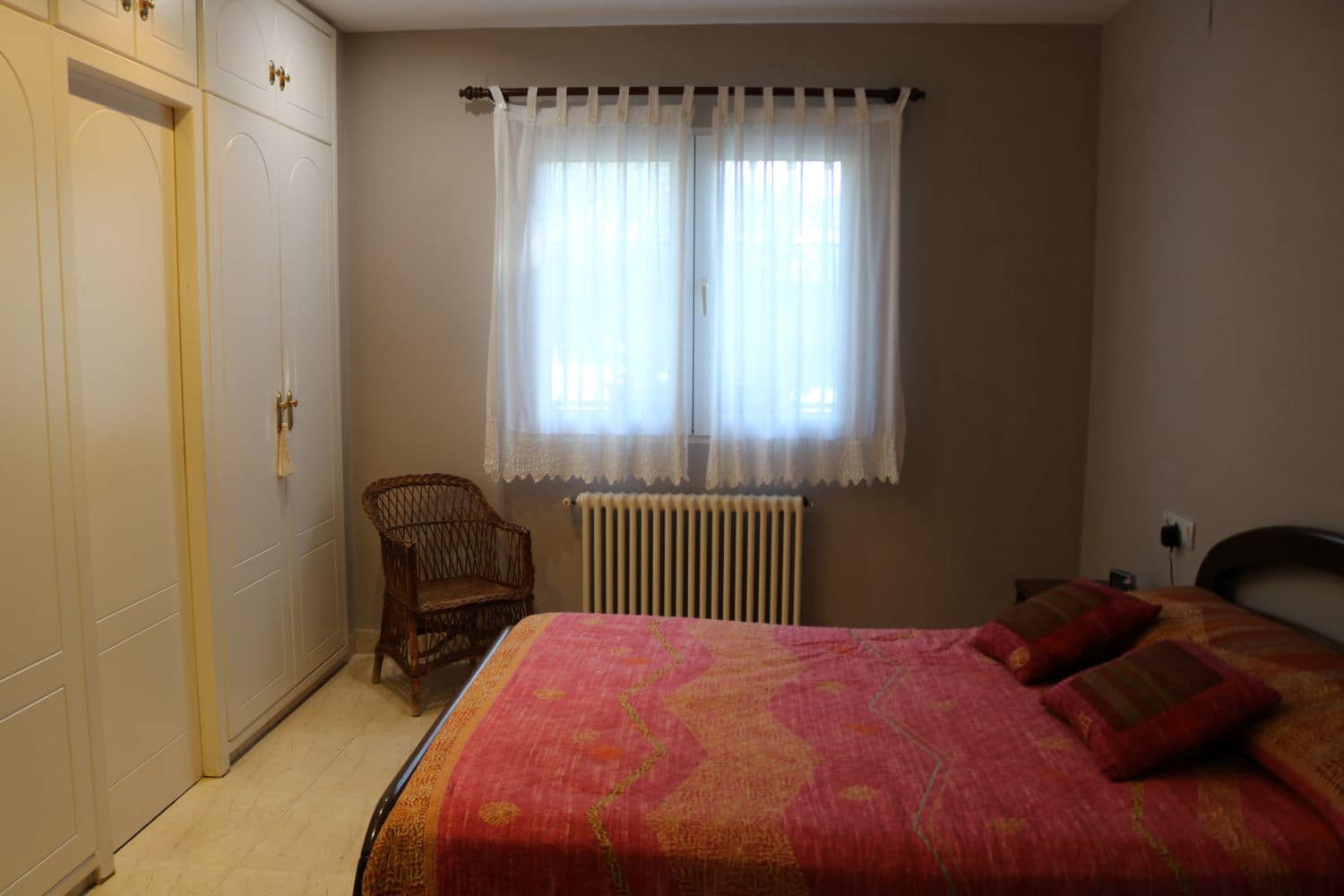 5 soverom Kjedet enebolig til salgs i Benicassim - € 800 000 (Ref: 9264731)